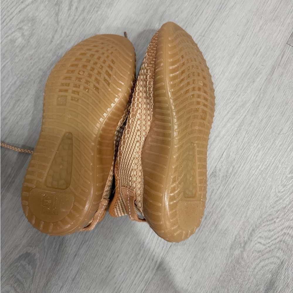 Tan Knit Sneakers - Picture 3 of 4